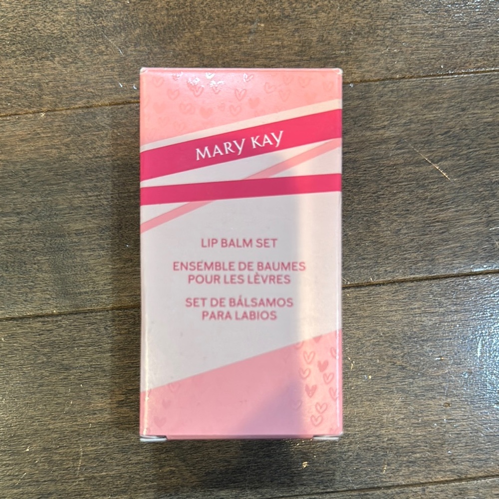 Brand New Mary Kay Lip Balm Set - Sweet Berry/ Tropical Guava